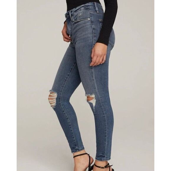 Good American Good Legs Crop Jeans - Picture 2 of 10
